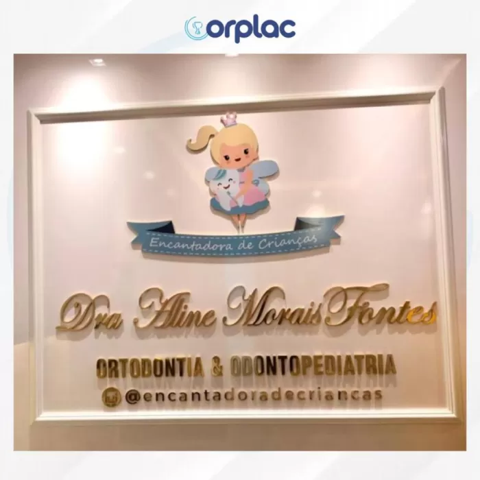 Fachada Encantadora de crianças